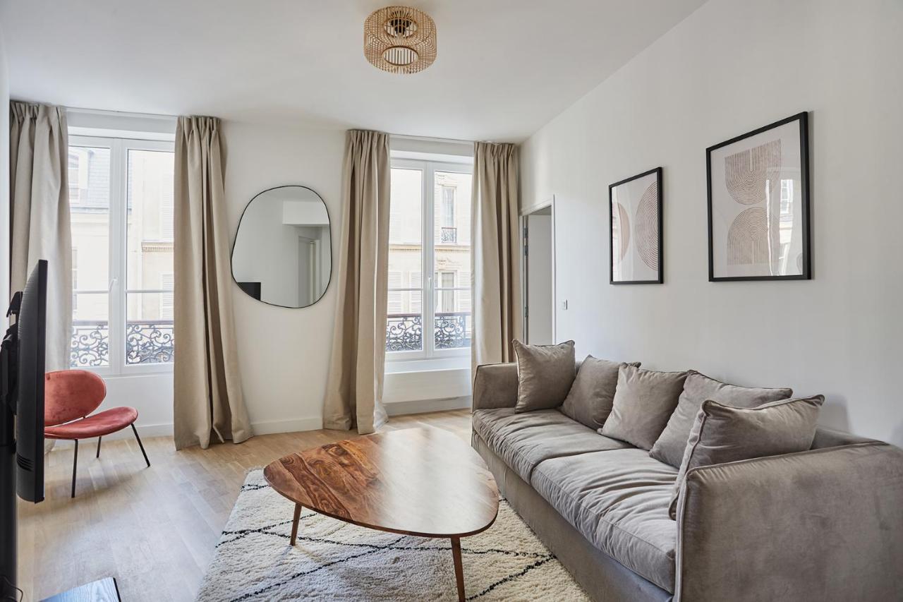 Apartment Center Of Paris By Studio Prestige Экстерьер фото